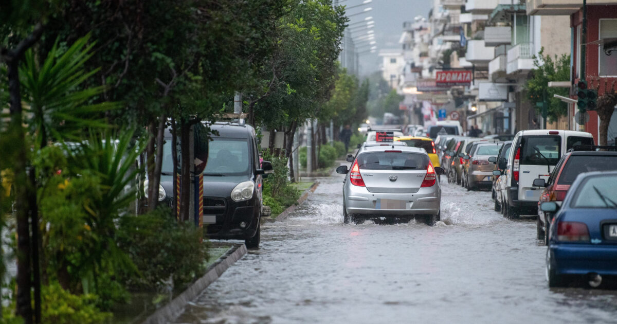 Καιρός:-Ισχυρές-βροχές-και-καταιγίδες-φέρνει-διπλό-σύστημα-κακοκαιρίας-–-Έκτακτο-δελτίο-επιδείνωσης