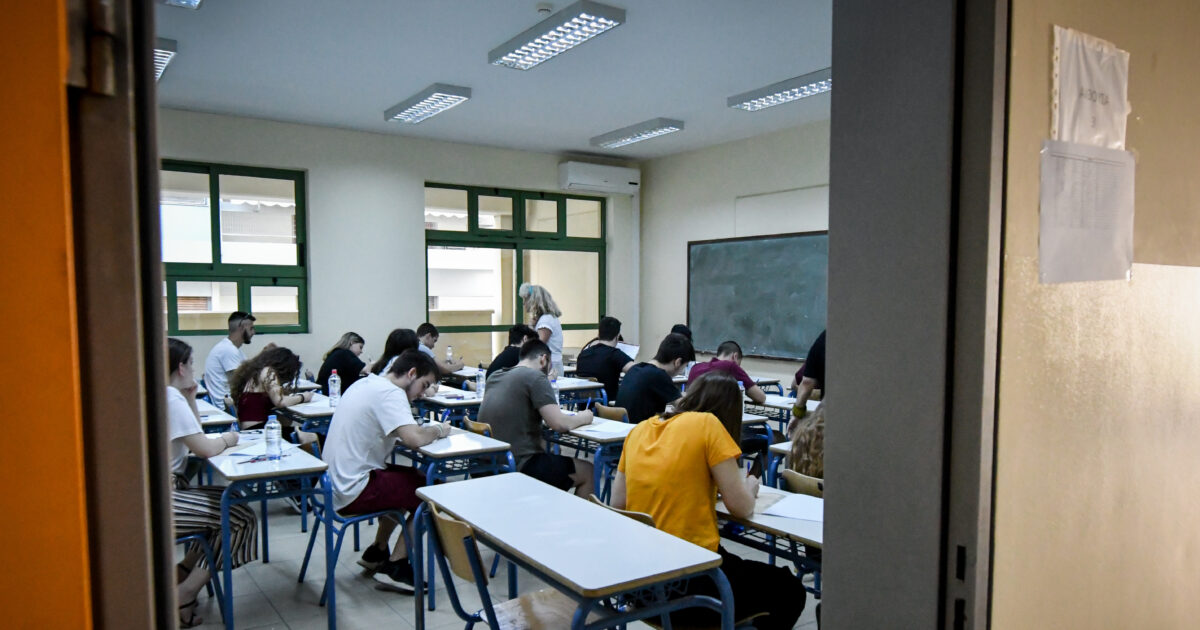 Εθνικό-Απολυτήριο:-Το-κυβερνητικό-σχέδιο-για-το-νέο-Λύκειο-–-Μείωση-ύλης,-αξιολόγηση-και-εξεταζόμενων-μαθημάτων