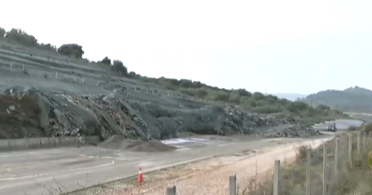 Ιονία-Οδός:-Κλειστό-για-τρεις-μήνες-το-τμήμα-Άρτα-–-Αμφιλοχία-προς-Αντίρριο-μετά-την-κατολίσθηση