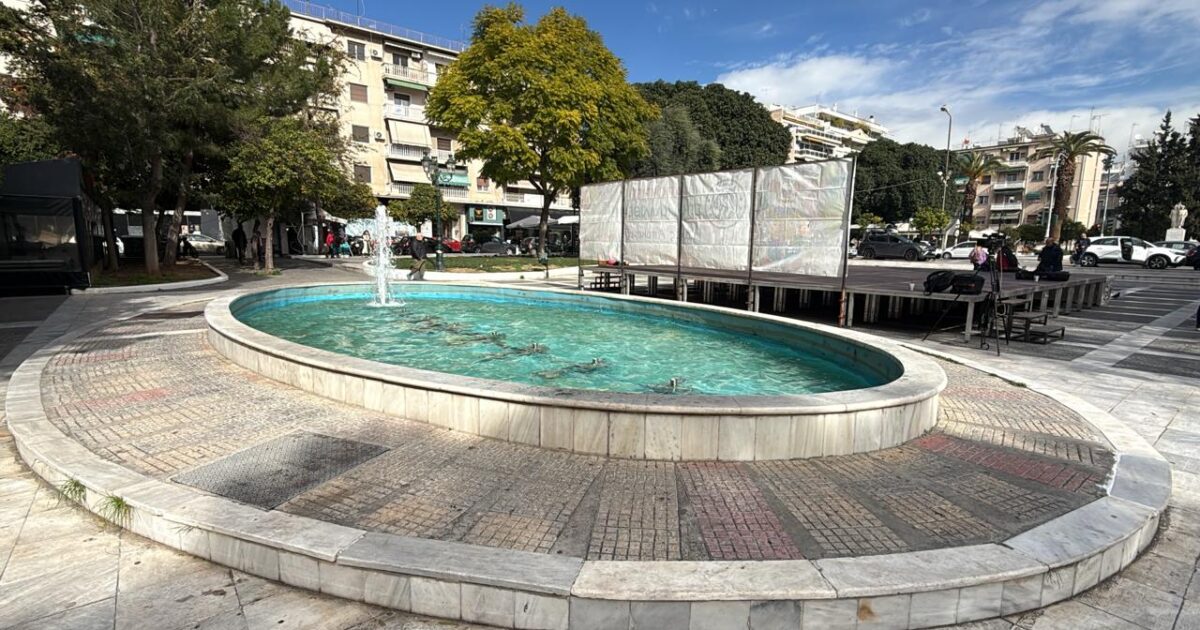 Καλλιθέα:-Σε-κρίσιμη-κατάσταση-παραμένει-η-2χρονη-που-έπεσε-στο-συντριβάνι-–-Το-ευχαριστώ-της-οικογένειας-στους-αστυνομικούς