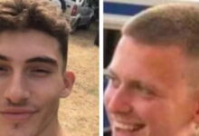 Πάτρα:-Ξεσπούν-οι-γονείς-των-νεαρών-που-σκοτώθηκαν-σε-δυστύχημα-–-«Μας-σκότωσε-τα-παιδιά-και-ζητάει-22-χιλιάρικα»