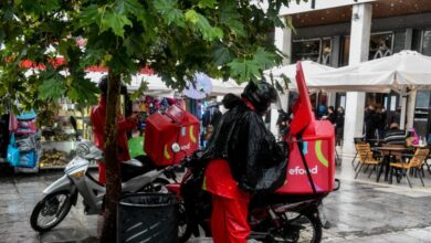 Τσικνοπέμπτη-με-απεργία-στην-efood