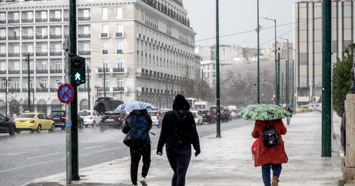 Καιρός:-Νέο-κύμα-κακοκαιρίας-από-το-απόγευμα-της-Τσικνοπέμπτης-–-Σε-πορτοκαλί-συναγερμό-η-Πελοπόννησος,-βροχές-και-καταιγίδες-σε-8-περιοχές