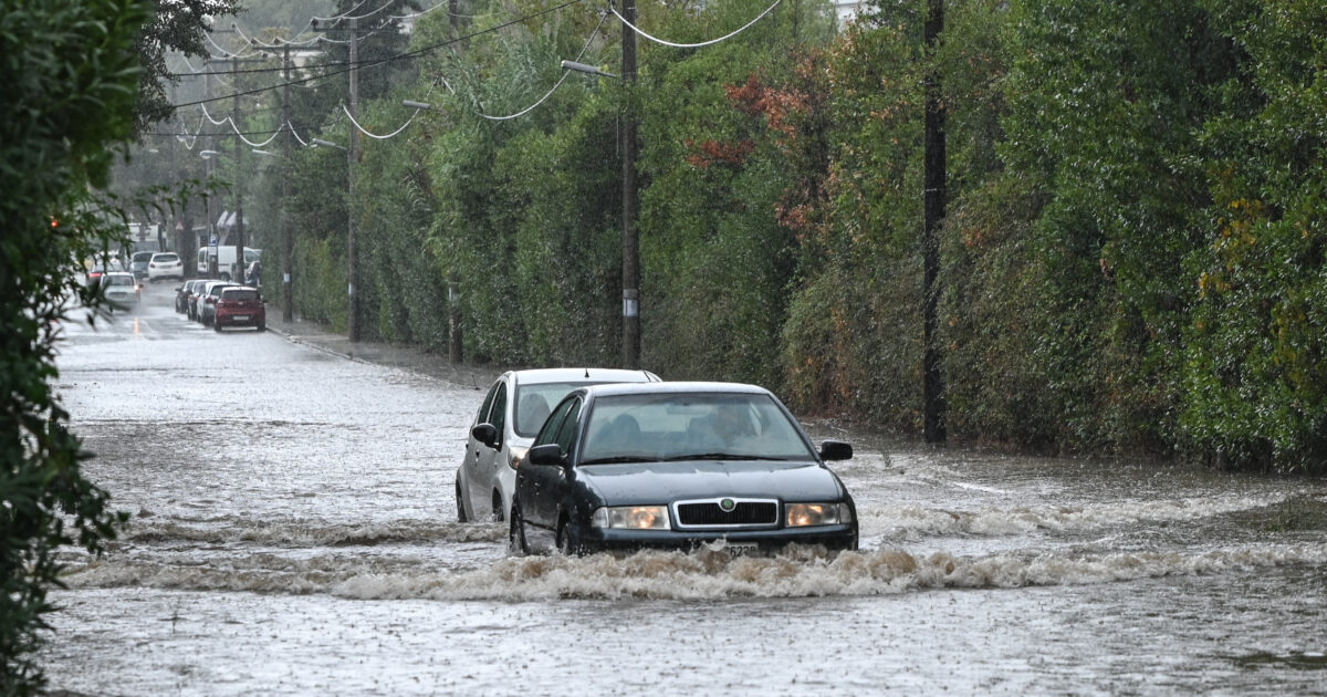Η-κακοκαιρία-χτυπά-με-καταιγίδες-και-μποφόρ-7-περιοχές:-Ισχυρά-τα-φαινόμενα-στα-Δωδεκάνησα-έως-το-απόγευμα