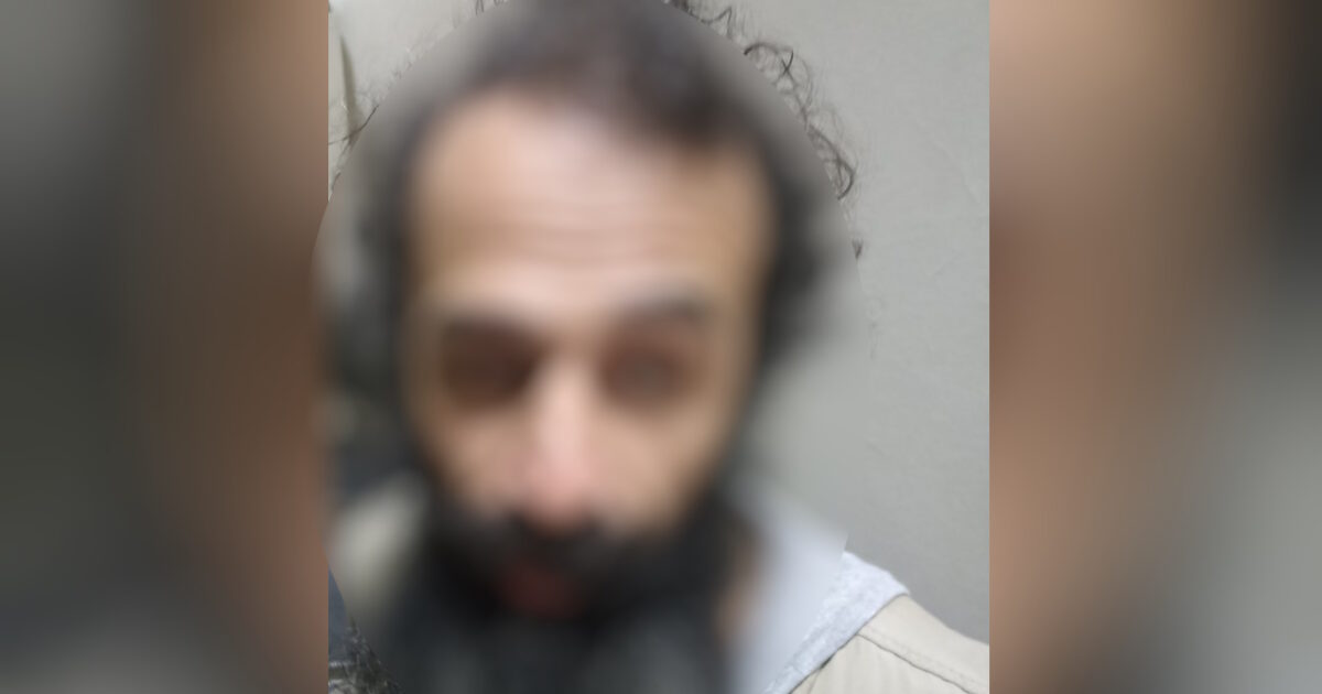 Εξάρχεια:-Χειροπέδες-σε-45χρονο-Ιρανό-που-έστηνε-καρτέρι-σε-γυναίκες-και-αυνανιζόταν-–-Τον-ακινητοποίησαν-κάτοικοι