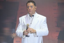 «Ο-Γιώργος-Μαζωνάκης-ήθελε-χθες-να-πάει-να-τραγουδήσει,-αλλά-δεν-τον-αφήσαμε»,-αποκάλυψε-ο-γιατρός-του