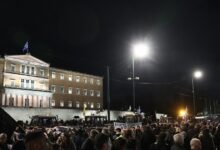 Αγρότες:-Έξω-από-τη-Βουλή-θα-περάσουν-τη-νύχτα-–-Το-κομβόι-με-τα-τρακτέρ-και-όσα-έγιναν-στο-συλλαλητήριο-της-Αθήνας