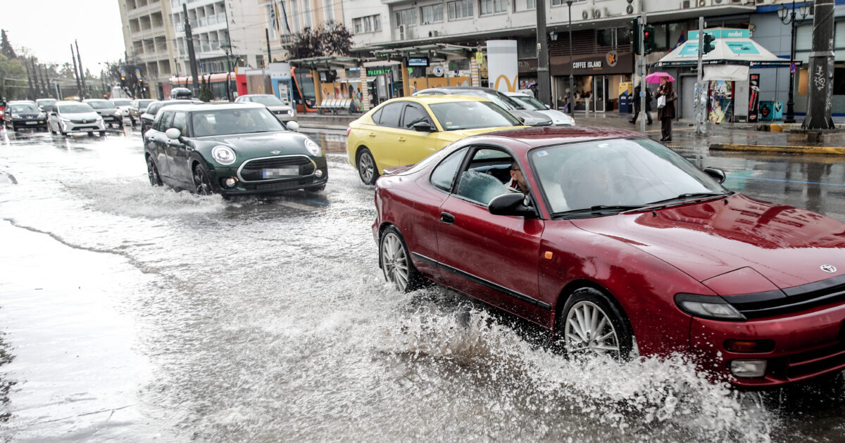 Καιρός:-Καταιγίδες-και-ισχυροί-άνεμοι-από-το-βράδυ-στα-δυτικά-και-τα-βόρεια-–-Πορτοκαλί-προειδοποίηση-για-5-περιοχές