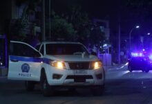 Έγκλημα-στο-Ηράκλειο:-Έσφαξε-τον-αδερφό-του-μετά-από-καυγά-–-Του-κάρφωσε-μαχαίρι-σε-κοιλιά-και-καρωτίδα