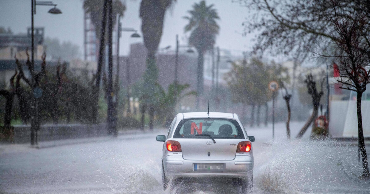 Καιρός-σήμερα:-Βροχές,-καταιγίδες-και-χιόνια-σε-πολλές-περιοχές-της-χώρας-–-Στα-9-μποφόρ-οι-άνεμοι-στο-Αιγαίο