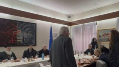 Μνημόσυνο-για-τα-Τέμπη:-Οργή-συγγενών-των-θυμάτων-για-την-παρουσία-Κυρανάκη-–-«Δεν-μπορώ-να-βρω-ηρεμία-ούτε-στο-σπίτι-του-Θεού»