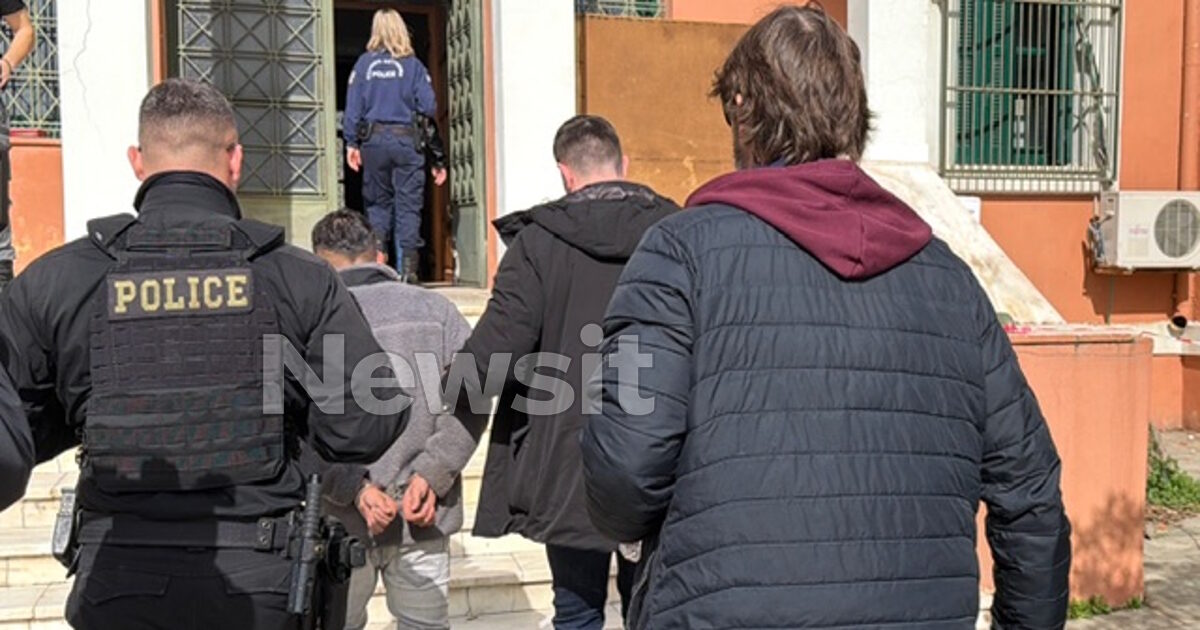 Αλεξανδρούπολη:-«Ερχόταν-και-έβρισκε-παιδιά»-λέει-ο-πατέρας-του-21χρονου,-κατηγορούμενου-για-τη-δολοφονία-του-84χρονου