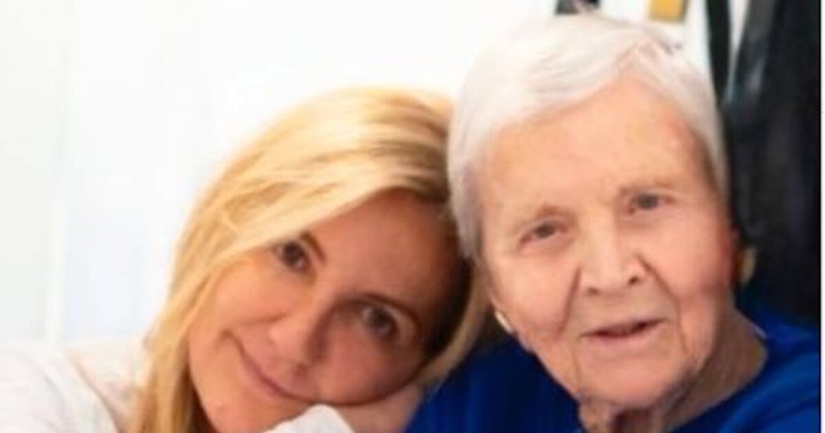 Ελένη-Γλύκατζη-Αρβελέρ:-Η-Μαρέβα-Γκραμπόφσκι-Μητσοτάκη-αποχαιρετά-την-κορυφαία-ιστορικό-με-μια-κοινή-τους-φωτογραφία,-«θα-μου-λείψεις-τόσο-πολύ»