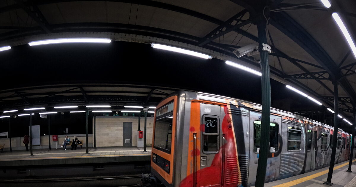 Ακινητοποιήθηκε-συρμός-του-ΗΣΑΠ-στον-Περισσό