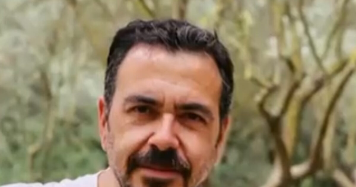 Κώστας-Κοσμίδης:-Η-Ανθή-Βούλγαρη-συγκλονισμένη-από-τον-θάνατο-του-μοντέρ-–-«Θα-προσπαθήσουμε-να-ρίξουμε-άπλετο-φως»