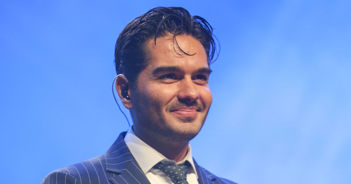 Χρήστος-Μάστορας:-Η-άφιξη-του-τραγουδιστή-στα-δικαστήρια-για-την-υπόθεση-της-οδήγησης-υπό-την-επήρεια-αλκοόλ