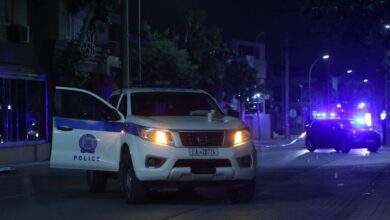 Θεσσαλονίκη:-Προσποιούνταν-τις-κωφές-και-ζητούσαν-χρήματα-για-ανύπαρκτο-ίδρυμα-–-Καταδικάστηκε-22χρονη-από-τη-Ρουμανία