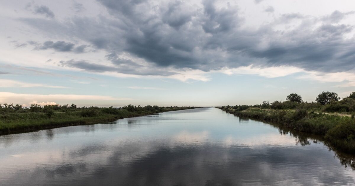Σε-«red-code»-ο-Έβρος-–-Ανεβαίνει-επικίνδυνα-η-στάθμη-του-ποταμού