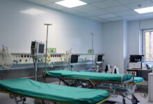 Βάρη:-«Δεν-καταφέραμε-να-σώσουμε-τα-δύο-νέα-παιδιά»-λέει-ο-πρόεδρος-της-ΠΟΕΔΗΝ-για-το-δυστύχημα-των-εργατών