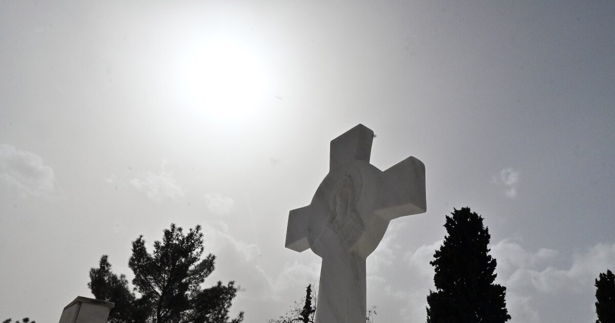 Καβάλα:-Εκταφή-150-σορών-από-νεκροταφεία-–-Δεν-έχουν-αποσυντεθεί-λόγω-κορονοϊού-εδώ-και-5-χρόνια