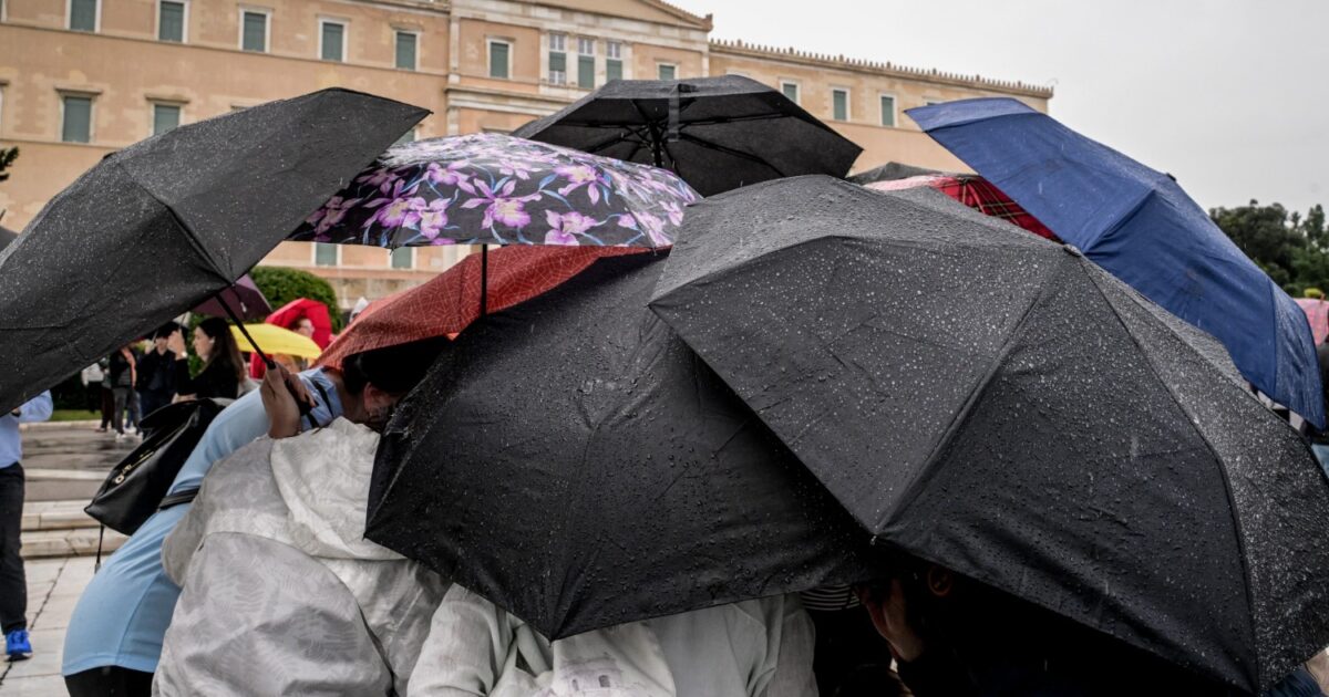 Συστάσεις-από-την-Πολιτική-Προστασία:-Ισχυροί-άνεμοι-,-βροχοπτώσεις-και-καταιγίδες-ως-το-Σάββατο