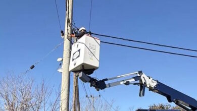 Ασπρόπυργος:-Κύκλωμα-παράνομης-ηλεκτροδότησης,-ξηλώθηκαν-καλώδια-400-μέτρων,-8-συλλήψεις