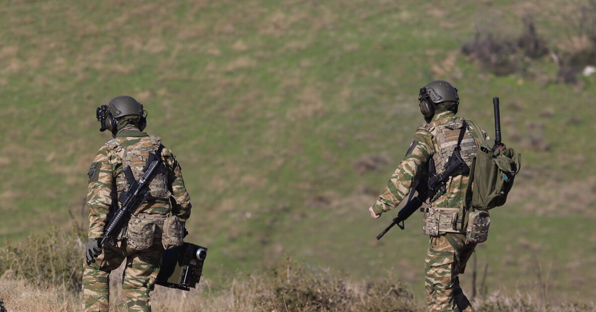 Αλλάζουν-όλα-στη-στρατιωτική-θητεία:-Στις-10-εβδομάδες-η-βασική-εκπαίδευση,-στα-100-ευρώ-η-αποζημίωση-για-παραμεθόριο