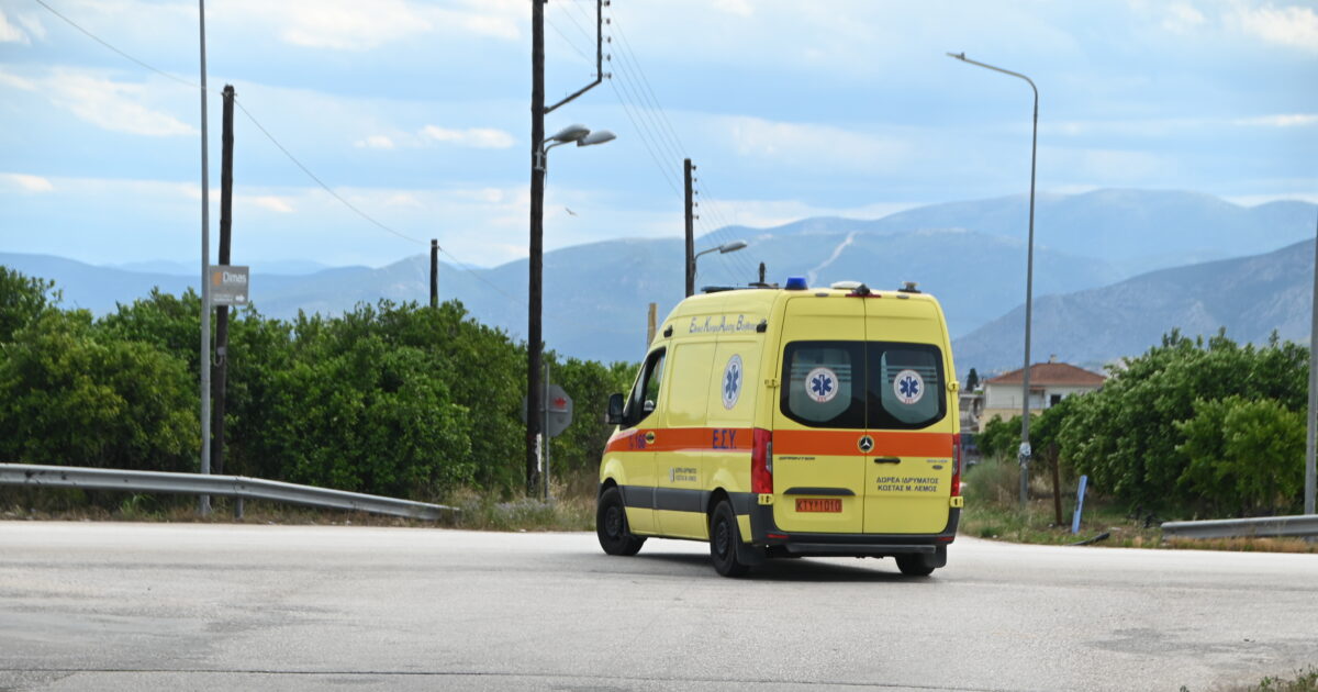 Πτολεμαΐδα:-Σοβαρός-τραυματισμός-17χρονου-από-κροτίδα-–-Έσκασε-στα-χέρια-του-και-κινδυνεύει-να-χάσει-τα-δάχτυλά-του