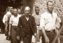 Οι-200-της-Καισαριανής:-«Βαδίζουν-προς-τον-θάνατο-αγέρωχοι,-με-ψηλά-το-κεφάλι»-–-Όταν-η-εικόνα-γίνεται-ιστορική-μαρτυρία