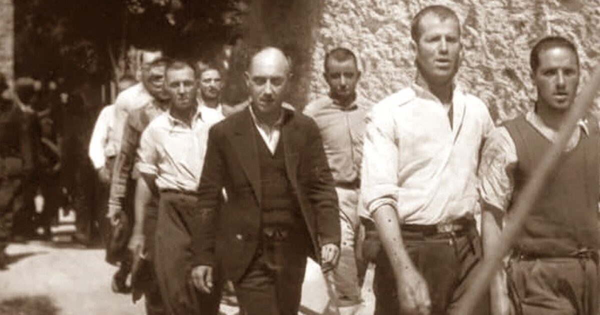 Οι-200-της-Καισαριανής:-«Βαδίζουν-προς-τον-θάνατο-αγέρωχοι,-με-ψηλά-το-κεφάλι»-–-Όταν-η-εικόνα-γίνεται-ιστορική-μαρτυρία