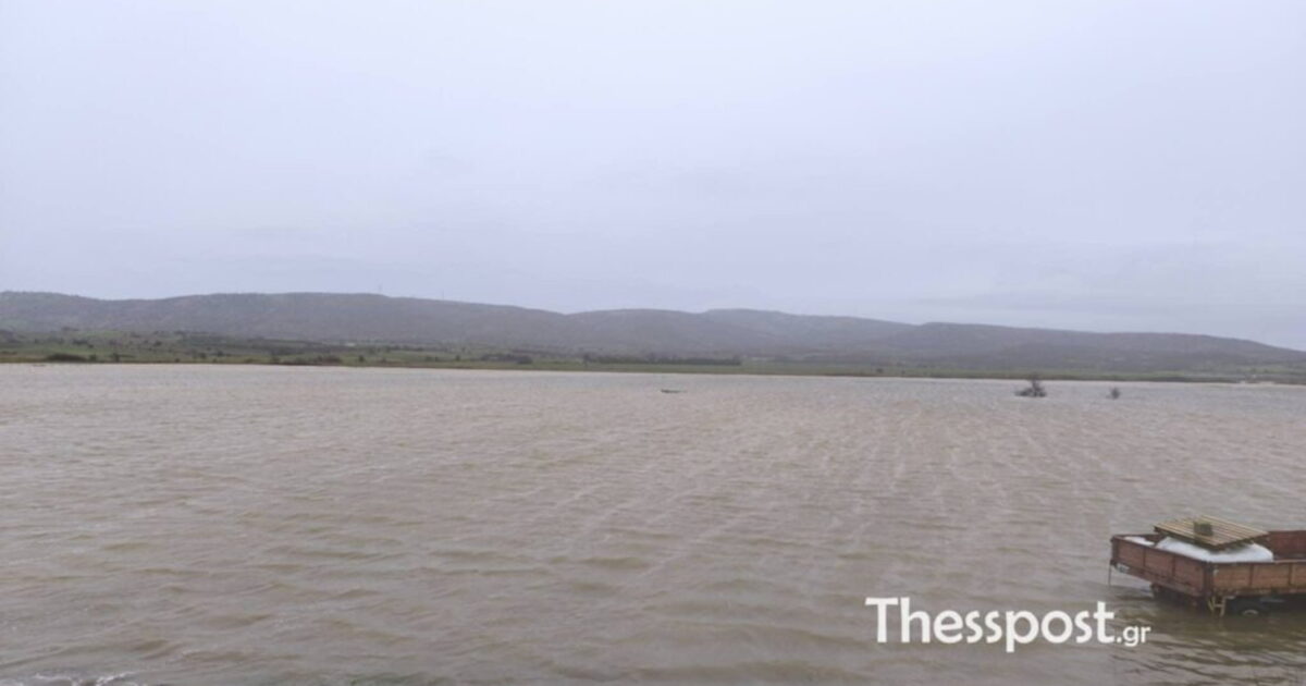 Έβρος:-«Εάν-σπάσουν-κι-άλλα-αναχώματα-θα-κινδυνεύσουν-οικισμοί»