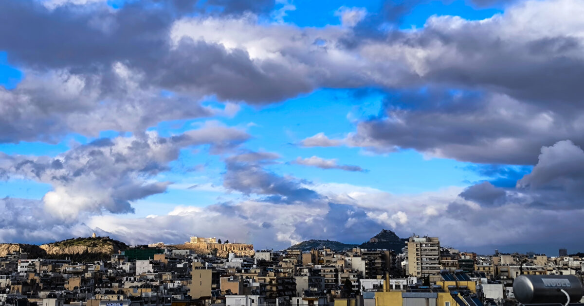 Καιρός-σήμερα:-Ηλιοφάνεια-με-λίγη-συννεφιά-στο-μεγαλύτερο-μέρος-της-χώρας-–-Βροχές-σε-Μακεδονία,-Θράκη-και-Αιγαίο