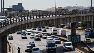 Τραγωδία-στον-Κηφισό:-Νεκρός-74χρονος-που-έπεσε-από-πεζογέφυρα-και-παρασύρθηκε-από-φορτηγό