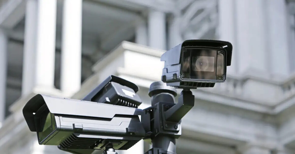 «Έξυπνες»-κάμερες:-Αυτοί-είναι-οι-δρόμοι-στην-Αθήνα-που-τοποθετούνται-–-Μπαίνουν-και-σε-λεωφορεία