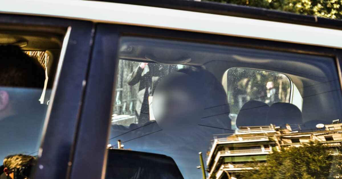 Κηφισιά:-Στο-Αυτόφωρο-για-επικίνδυνη-οδήγηση-και-απείθεια-ο-γνωστός-μάνατζερ-μετά-την-καταδίωξη