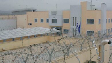 Φυλακές-Δομοκού:-Δε-νομίζω-να-είπε-«σήμερα-αποφασίζω-να-γίνω-συμμέτοχος-σε-τέτοιο-έγκλημα»,-λέει-ο-δικηγόρος-του-αρχιφύλακα