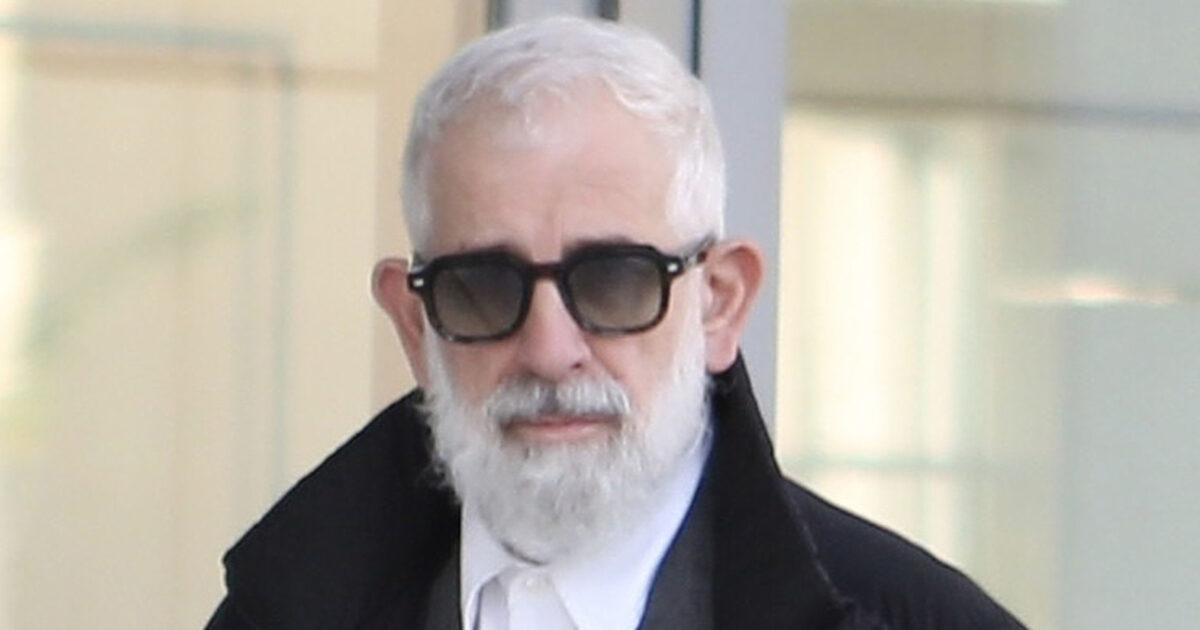 Πέτρος-Φιλιππίδης:-«Αν-του-ζητήσει-συγνώμη-η-πρώτη-καταγγέλλουσα,-δεν-θα-ζητήσουμε-την-καταδίκη-της»-λέει-ο-Μιχάλης-Δημητρακόπουλος