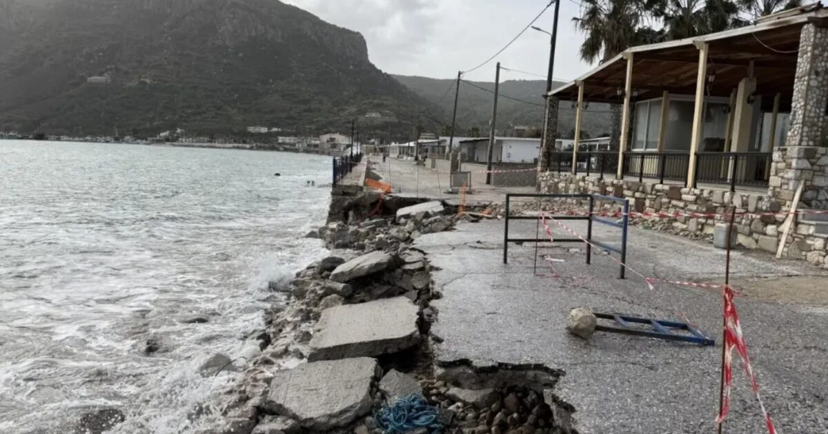 Κως:-Σε-κατάσταση-έκτακτης-ανάγκης-η-Καρδάμαινα-από-την-κακοκαιρία-–-Ανυπολόγιστες-ζημιές-στο-παραλιακό-μέτωπο