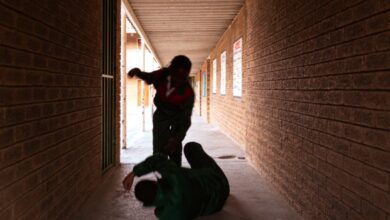 Πάτρα:-Ανήλικες-επιτέθηκαν-σε-μαθήτρια-κατά-τη-διάρκεια-σχολικής-εκδρομής-–-Τη-χτύπησαν-με-μπουνιές-και-την-έστειλαν-στο-νοσοκομείο