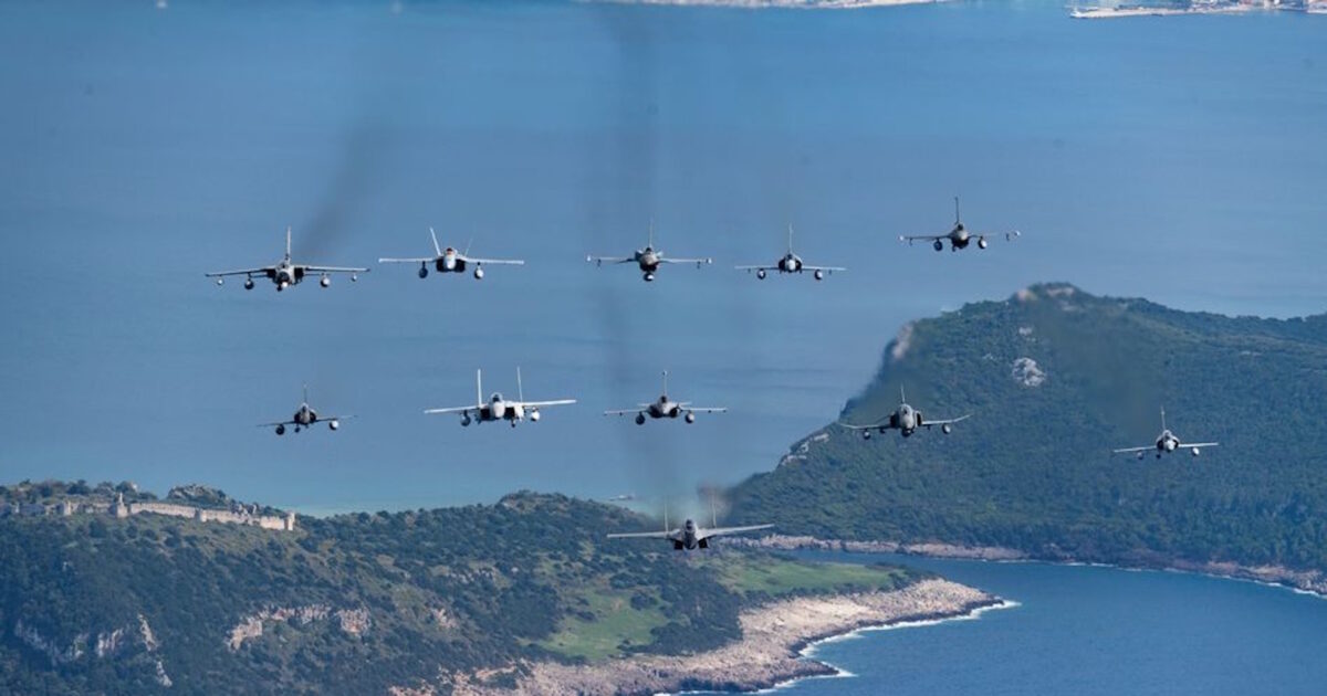 Πολεμική-Αεροπορία:-Οι-εντάσεις-Ιράν-–-ΗΠΑ-αλλάζουν-τον-επιχειρησιακό-σχεδιασμό-για-τις-ασκήσεις-«Ηνίοχος»-και-«red-flag»