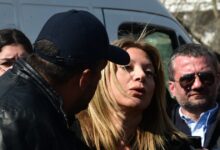 Ο-Πάνος-Ρούτσι-διαψεύδει-τα-περί-«έντασης»-με-την-Μαρία-Καρυστιανού-στη-συγκέντρωση-για-τα-Τέμπη