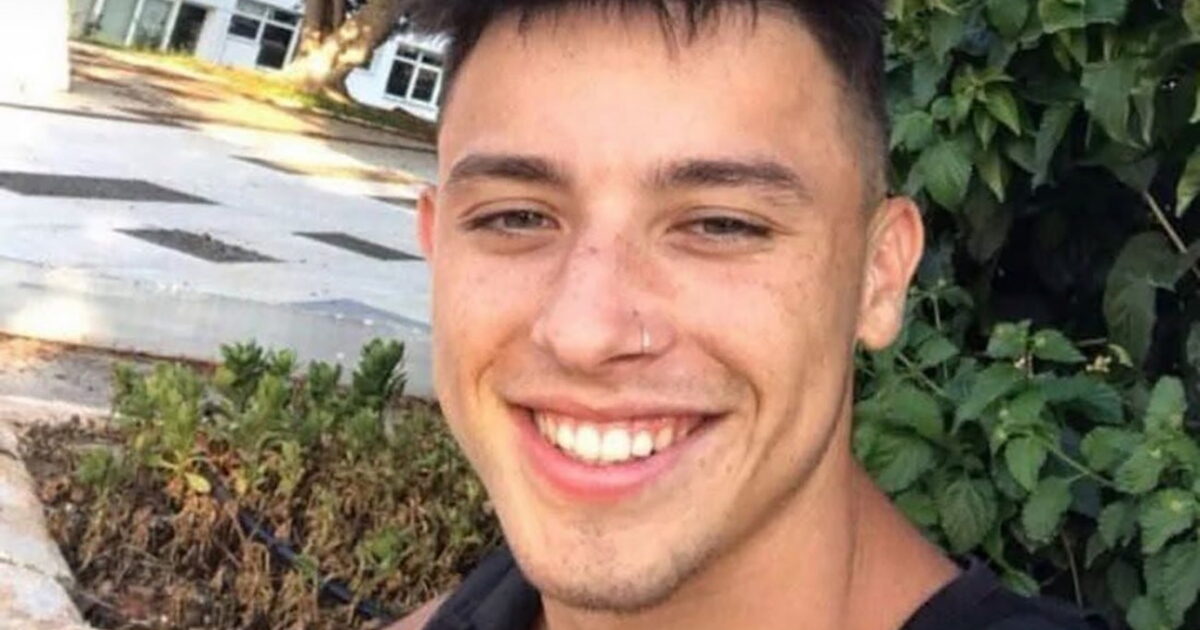 Τραγωδία-στη-λεωφόρο-Ποσειδώνος:-Θρήνος-για-τον-25χρονο-Αλέξη-που-έχασε-τη-ζωή-του-μετά-την-καραμπόλα-5-αυτοκινήτων