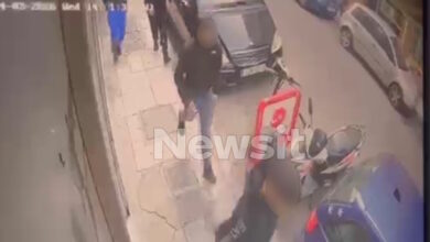 Άγιος-Παντελεήμονας:-Χειροπέδες-σε-δύο-ανήλικους-για-το-μαχαίρωμα-σε-17χρονο-έξω-από-σχολείο