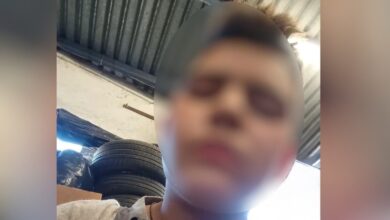 Λέρος:-Συγκλονίζει-η-απολογία-του-17χρονου-πατροκτόνου-–-Με-τρυπούσε-με-κατσαβίδι-και-μου-έκοψε-το-δάχτυλο-με-κλαρκ