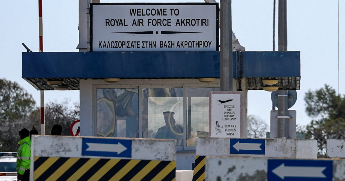 Κύπρος:-Ήχησαν-ξανά-οι-σειρήνες-στο-Ακρωτήρι-για-drone-από-τον-Λίβανο-–-Λήξη-συναγερμού-στη-βρετανική-βάση