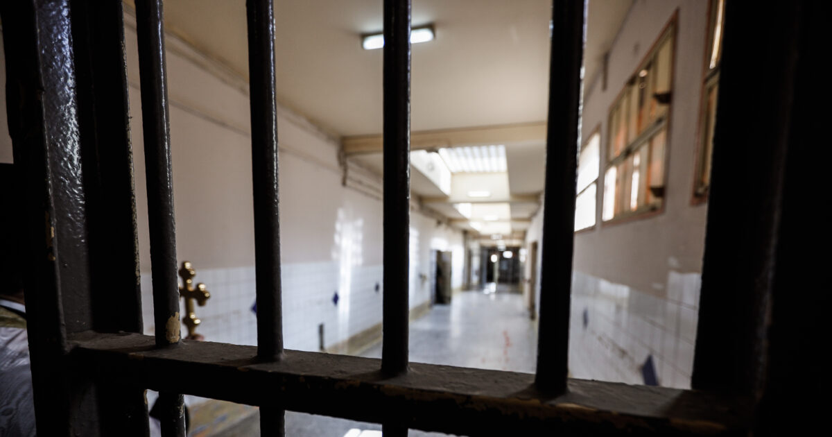 Κρήτη:-Στη-φυλακή-γνωστός-αγροτοσυνδικαλιστής-–-Τον-κατήγγειλε-ο-αδερφός-του-για-ενδοοικογενειακή-βία