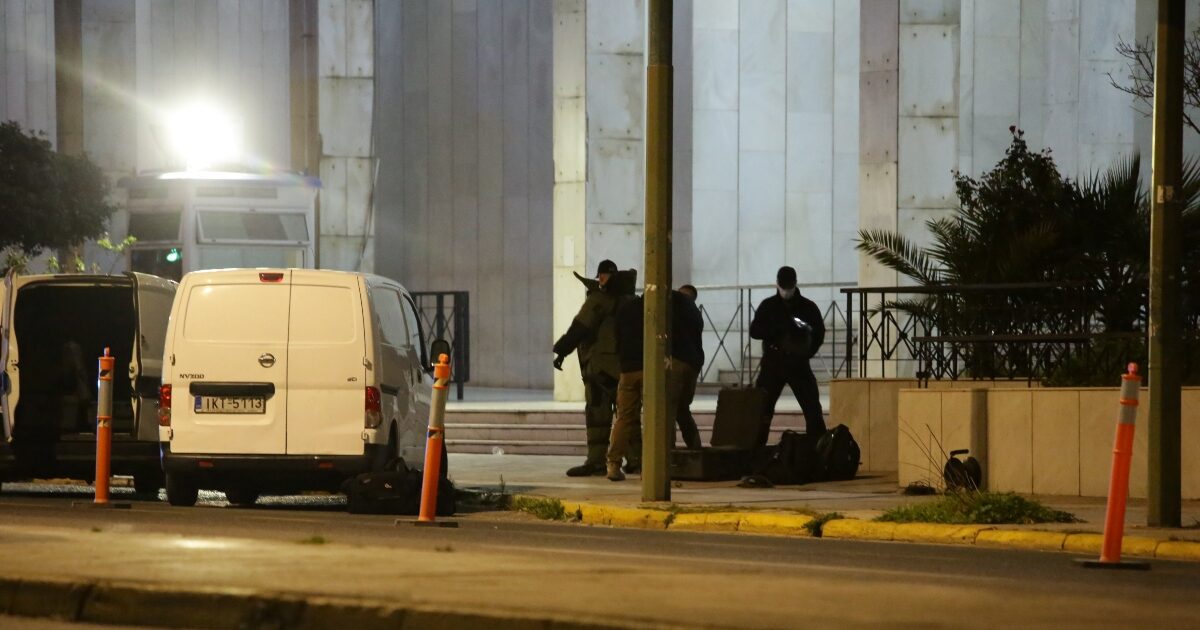 ΓΑΔΑ:-Σεσημασμένος-για-ναρκωτικά-ο-48χρονος-Σομαλός-που-συνελήφθη-με-χειροβομβίδες-–-Η-ανακοίνωση-της-ΕΛΑΣ