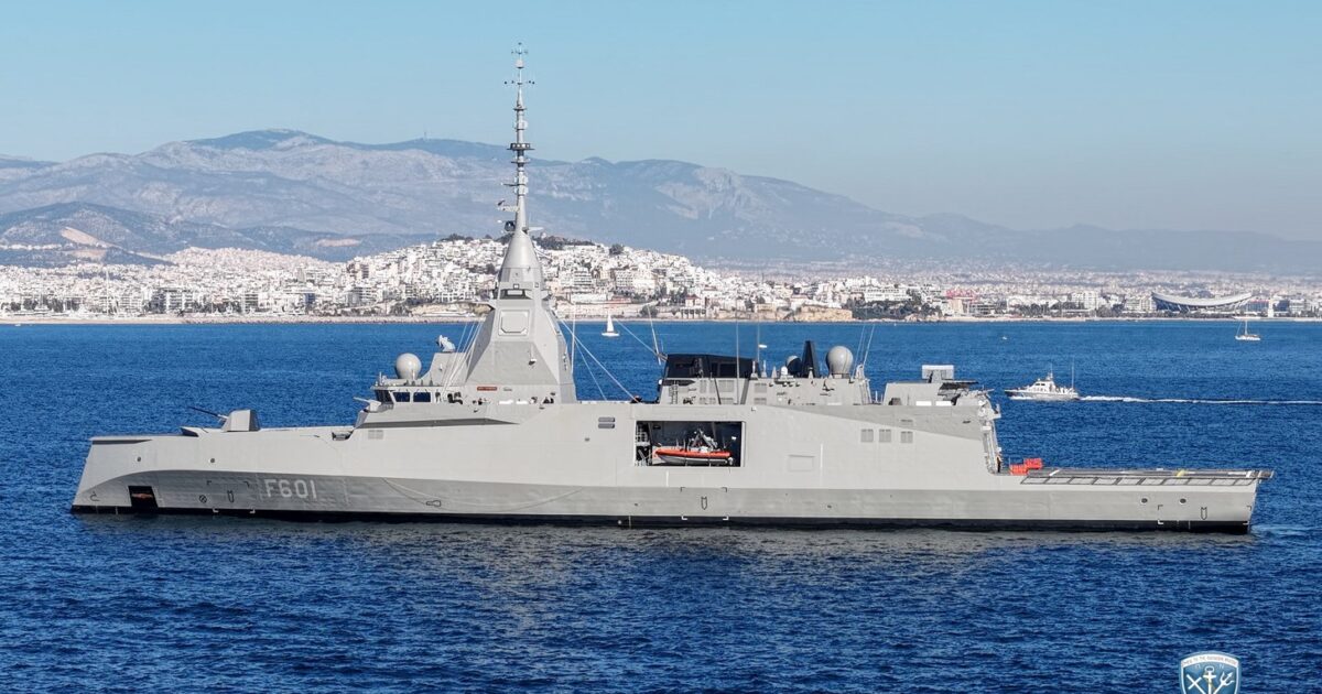 Φρεγάτα-Κίμων:-Εντυπωσιακό-βίντεο-από-τον-απόπλου-από-το-λιμάνι-της-Λεμεσού