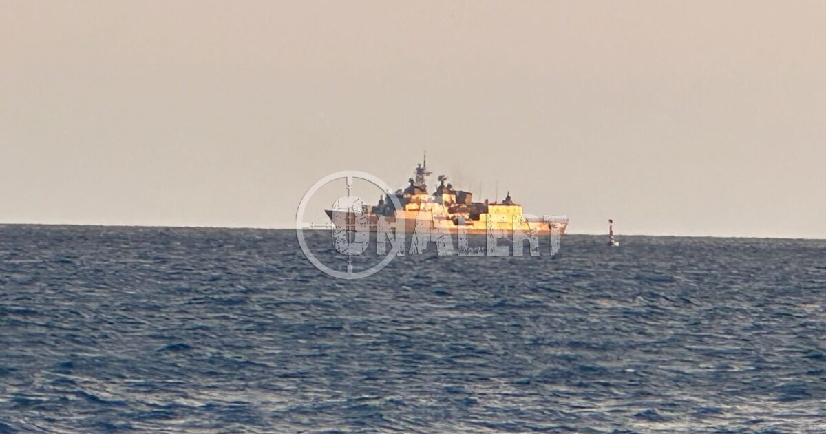 Η-φρεγάτα-«Ψαρά»-περιπολεί-ανοικτά-από-την-Κύπρο,-βίντεο-από-τη-δράση-της