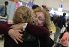 Έφτασαν-στο-«Ελευθέριος-Βενιζέλος»-οι-πτήσεις-με-εκατοντάδες-Έλληνες-από-το-Ντουμπάι